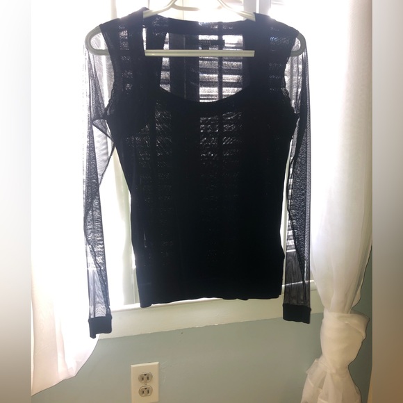 Guess Top - Picture 4 of 5